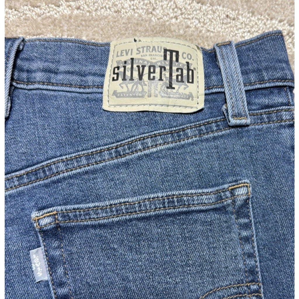 Levi’s Silver Tab Mom Jeans Women’s Size 28x27L Med Wash High Rise Denim