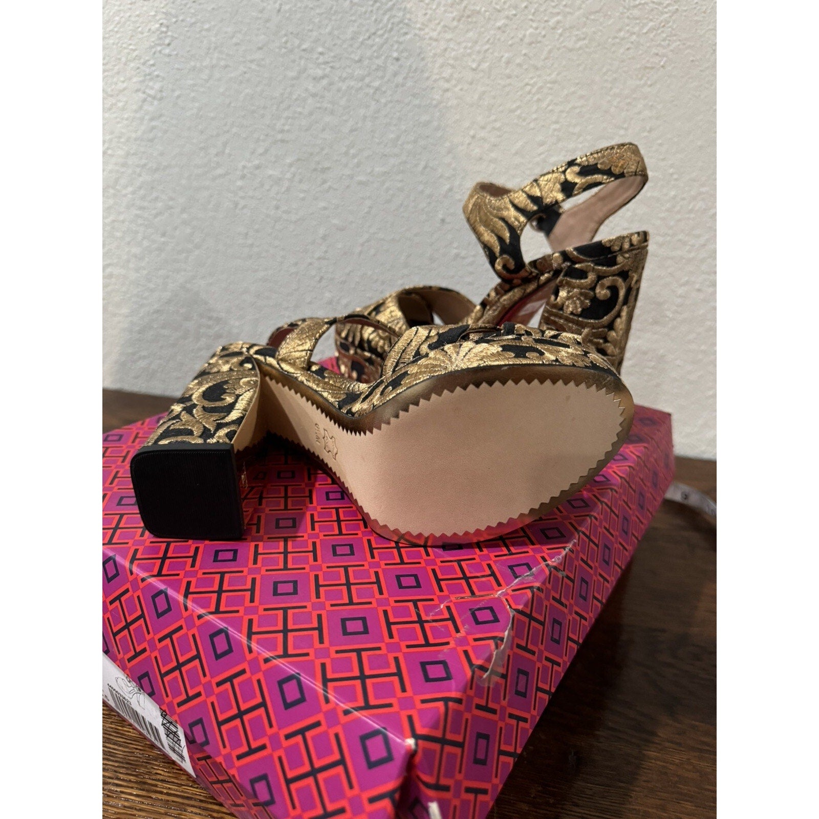 Tory Burch Loretta Embroidered Platform Sandals Black/gold 6.5 NWB