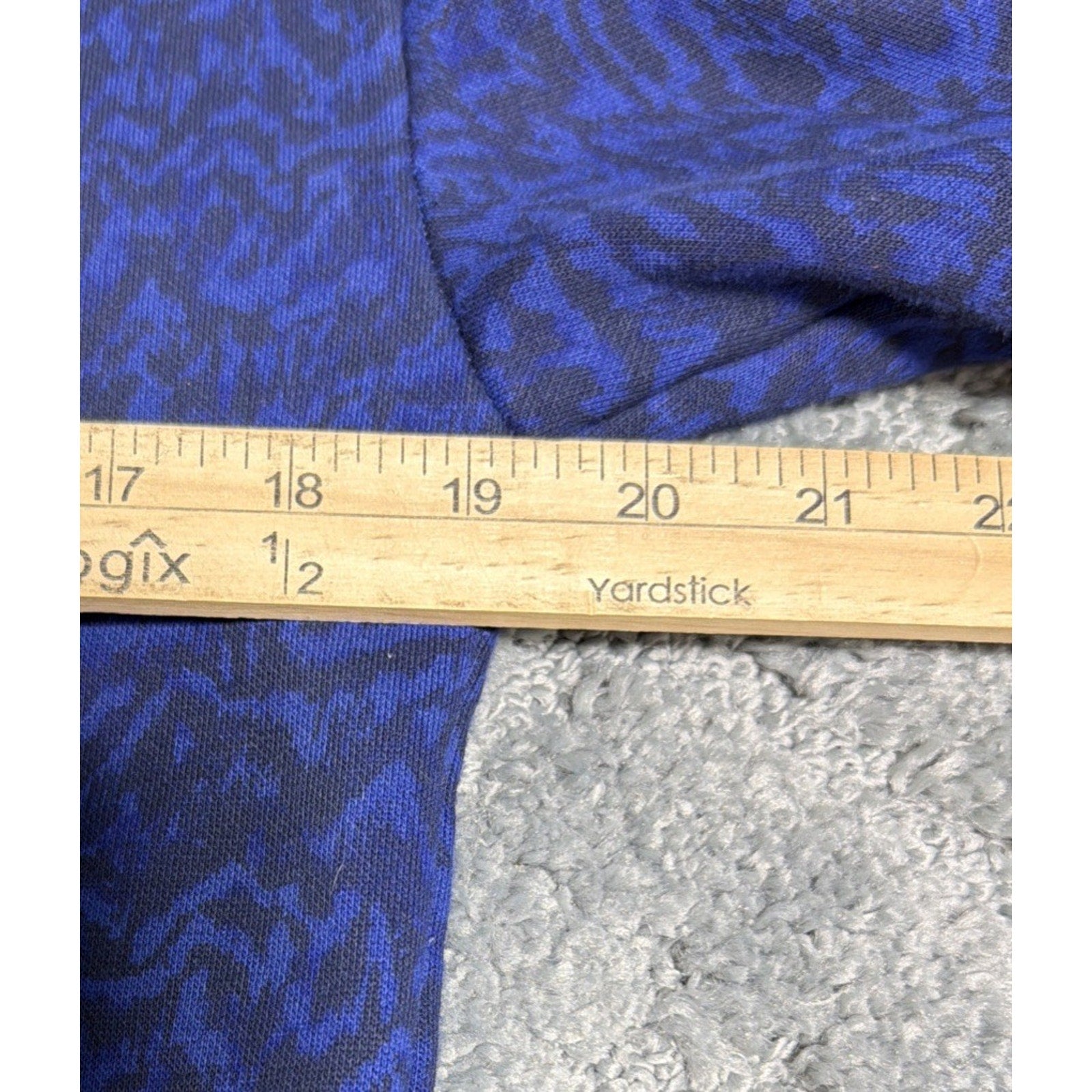 Columbia Woman’s Lodge Funnel Pullover Blue & Black Fleece Lined Size Medium