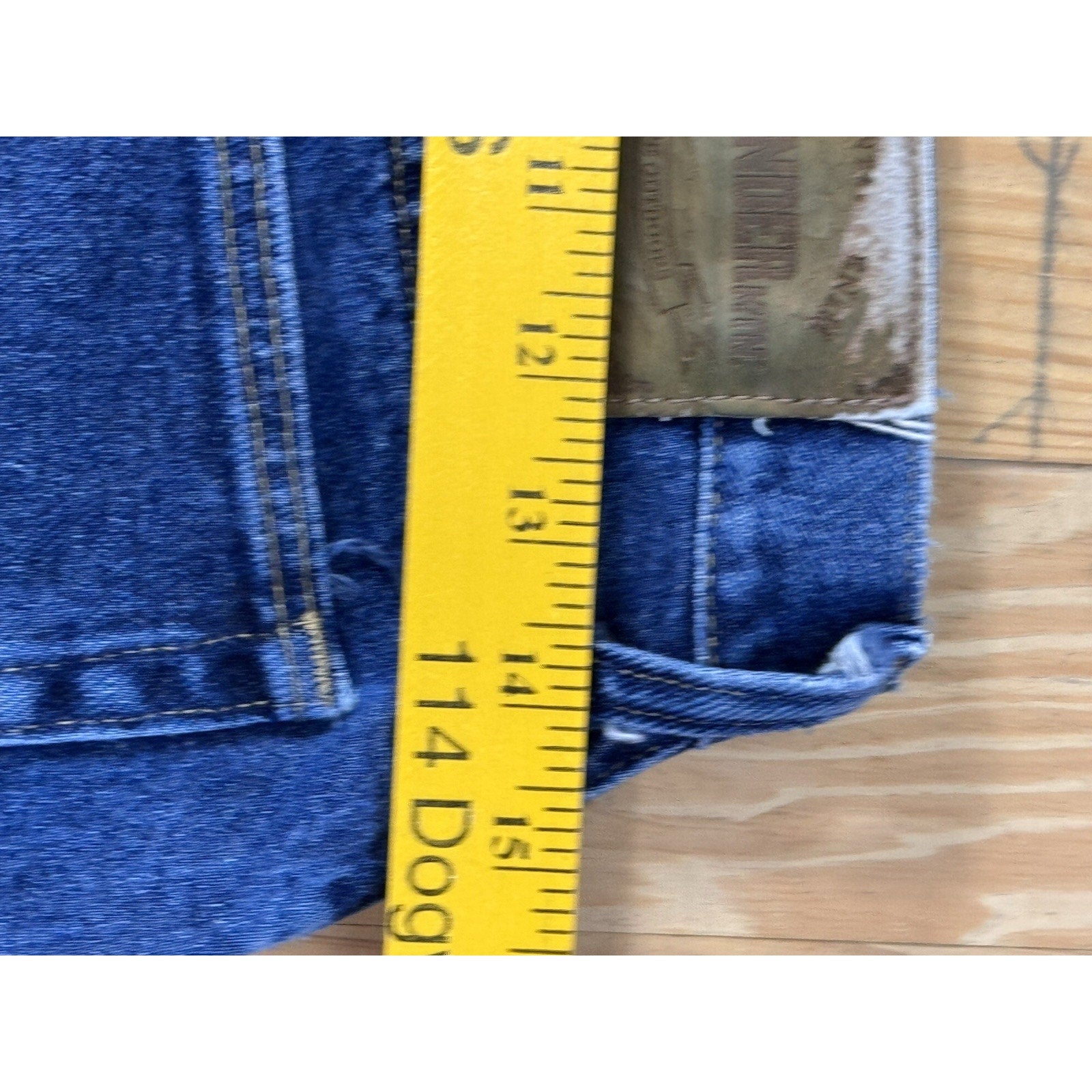 Gander Mountain women's 100% cotton relaxed Fit jeans size 6 Short Mid Rise