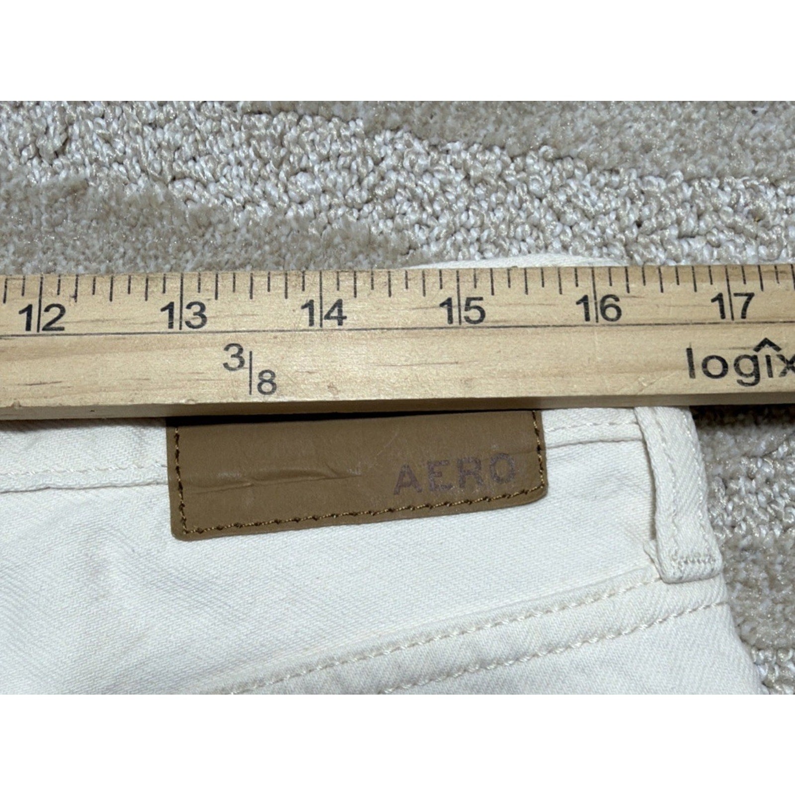 Aeropostale Women's 90s High Rise Baggy Jeans In Cream Size 10 NWT 32x31