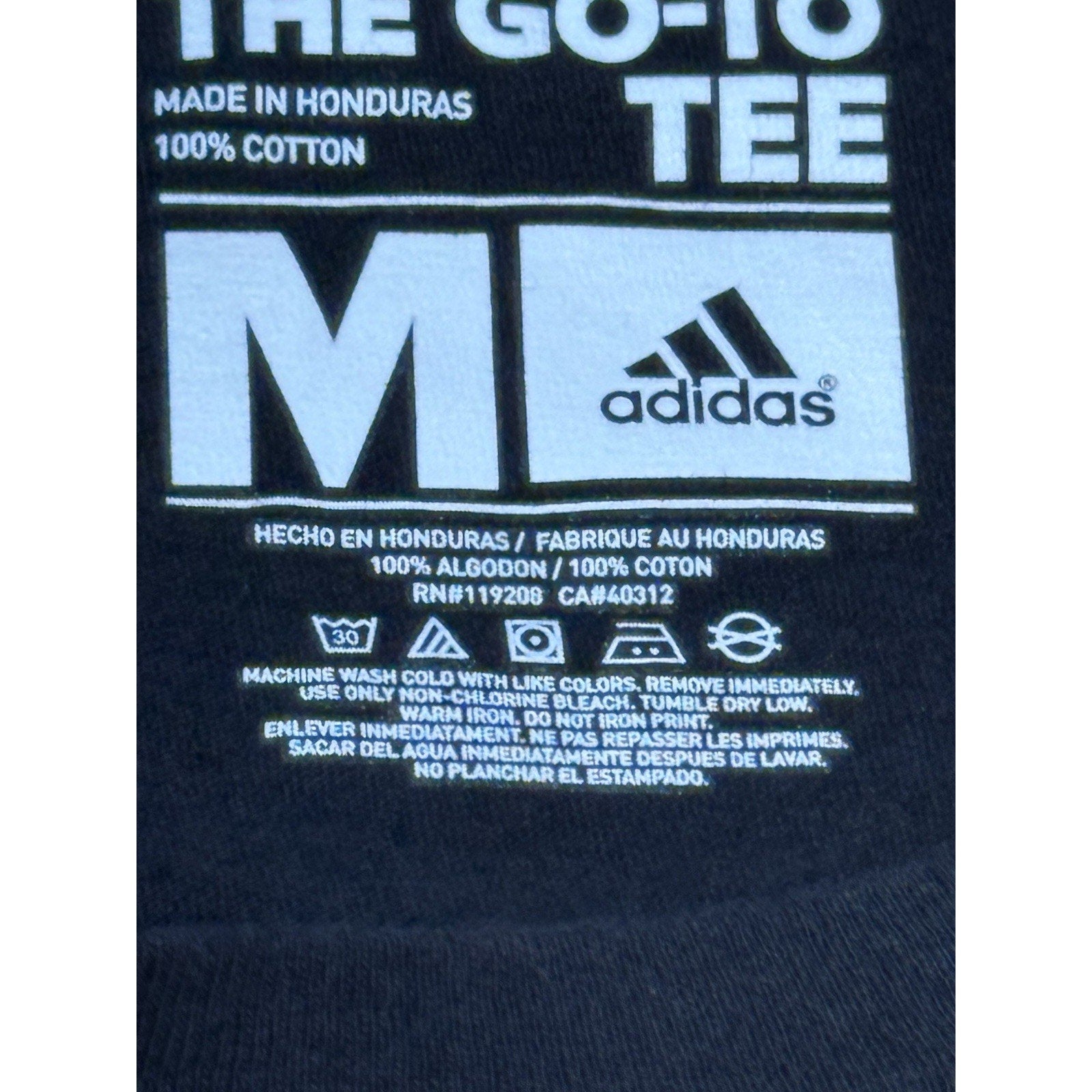 Chicago Bulls Adidas NBA Spell Out Basketball The Go To T-Shirt Black Men’s M