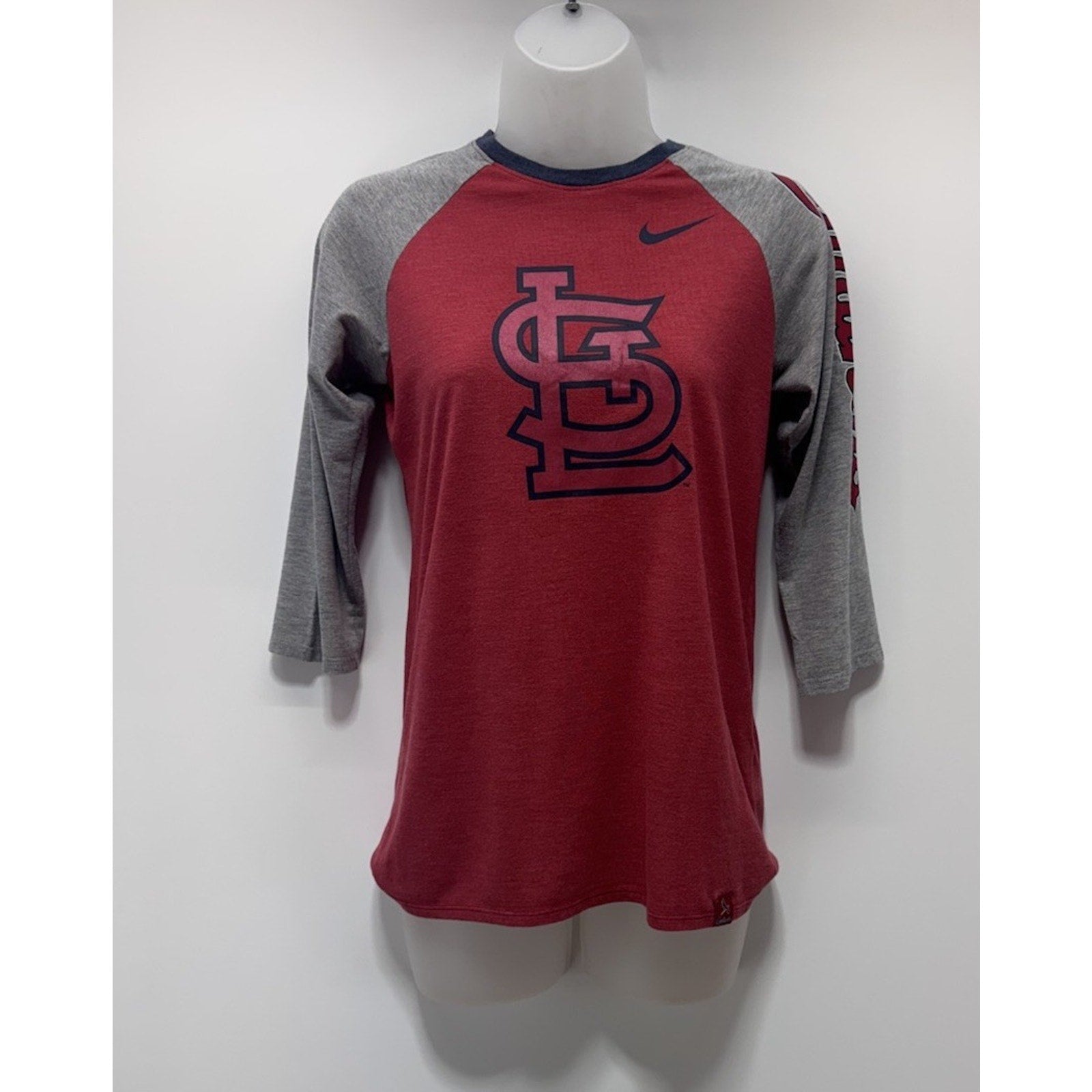 St. Louis Cardinals The Nike Tee 3/4 Sleeve Raglan Women’s Size Small Athletic