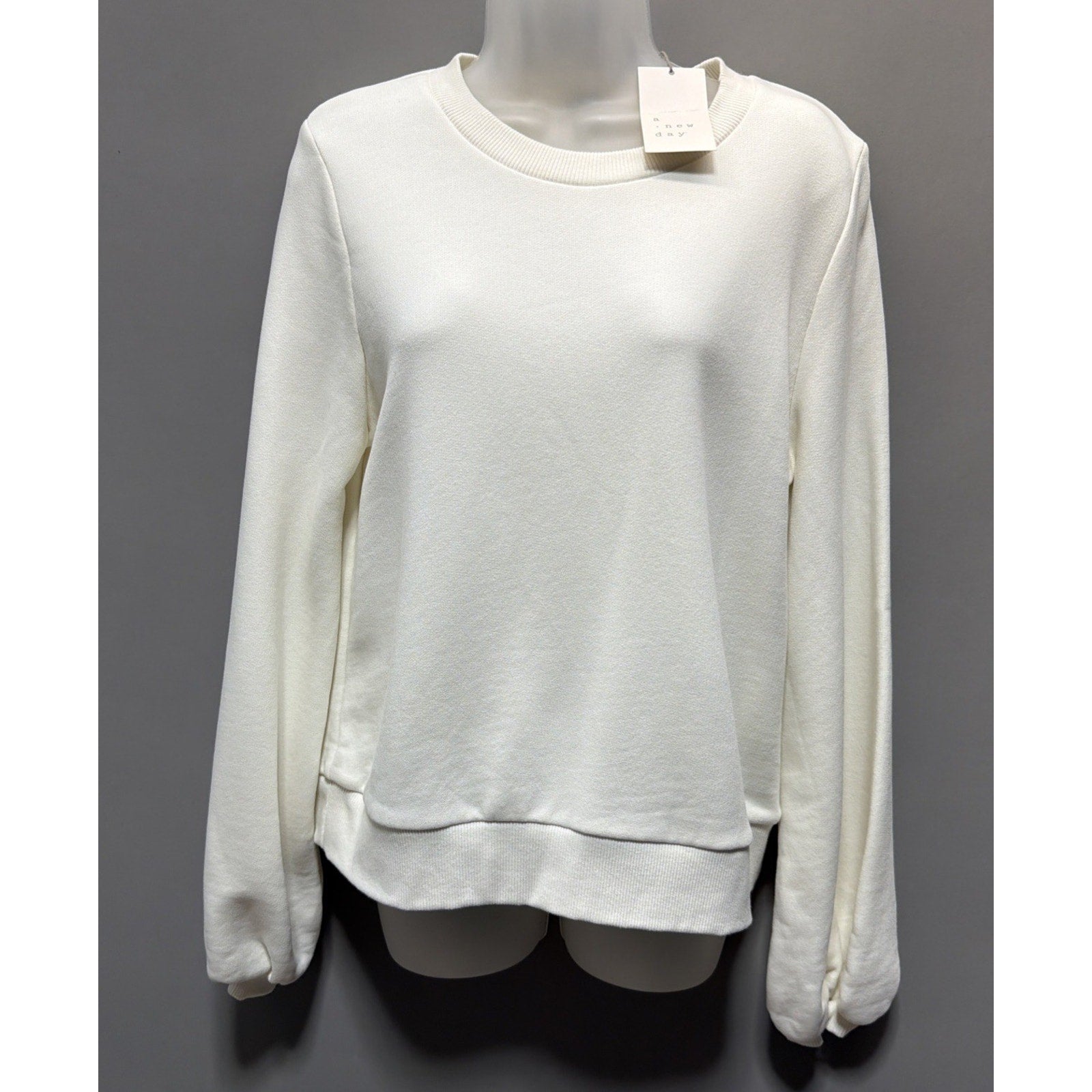 NWT Women's M Boxy Oversized Pullover Sweater A New Day cream balloon sleeve
