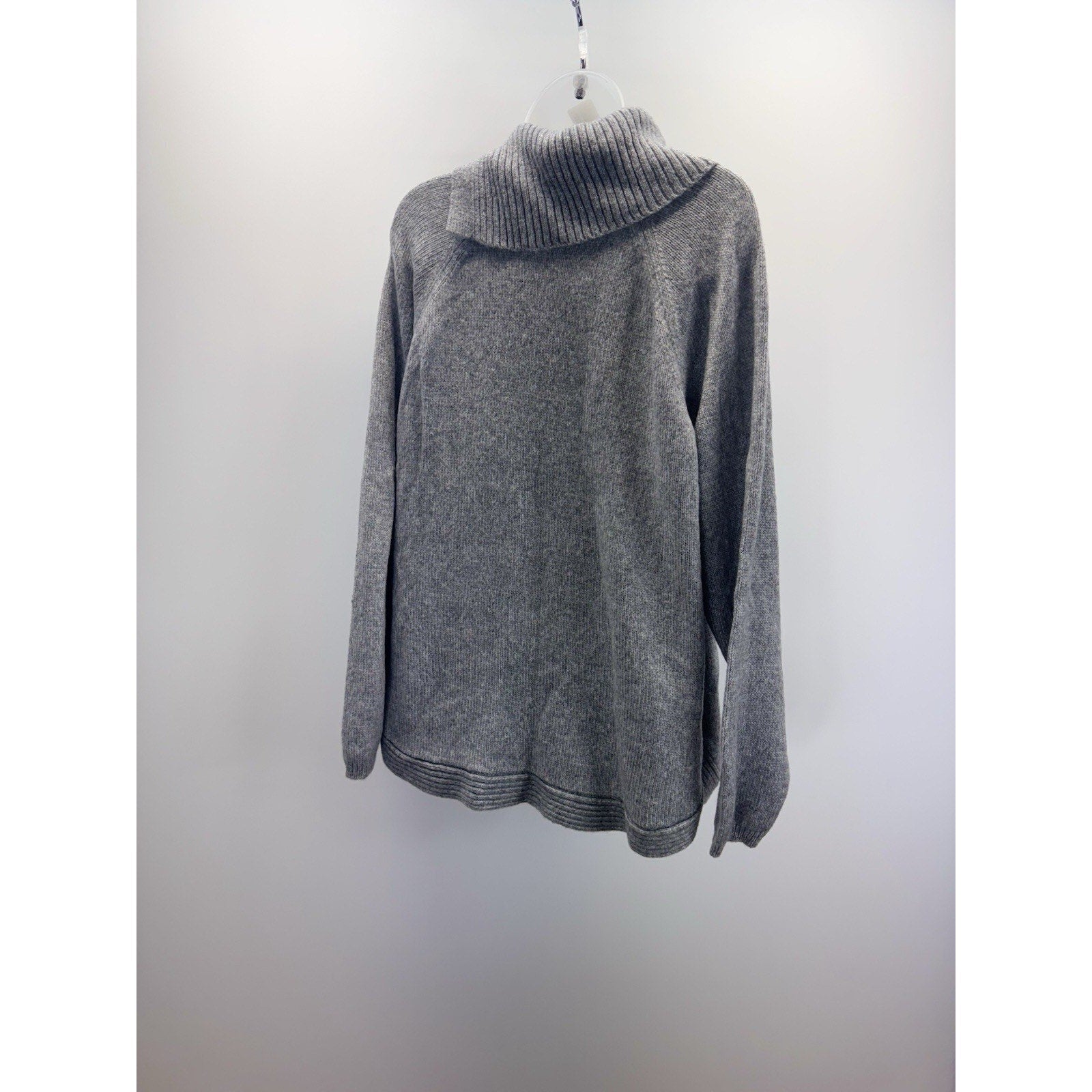 CROFT & BARROW Women’s Gray Slit Mock Neck Button Collar Size 1X