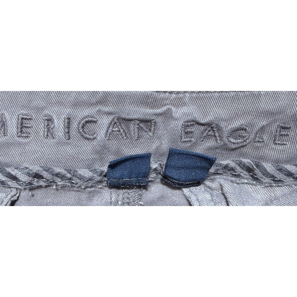American Eagle Original Straight Lived In Khakis Gray Flex Chino Pants 28x34
