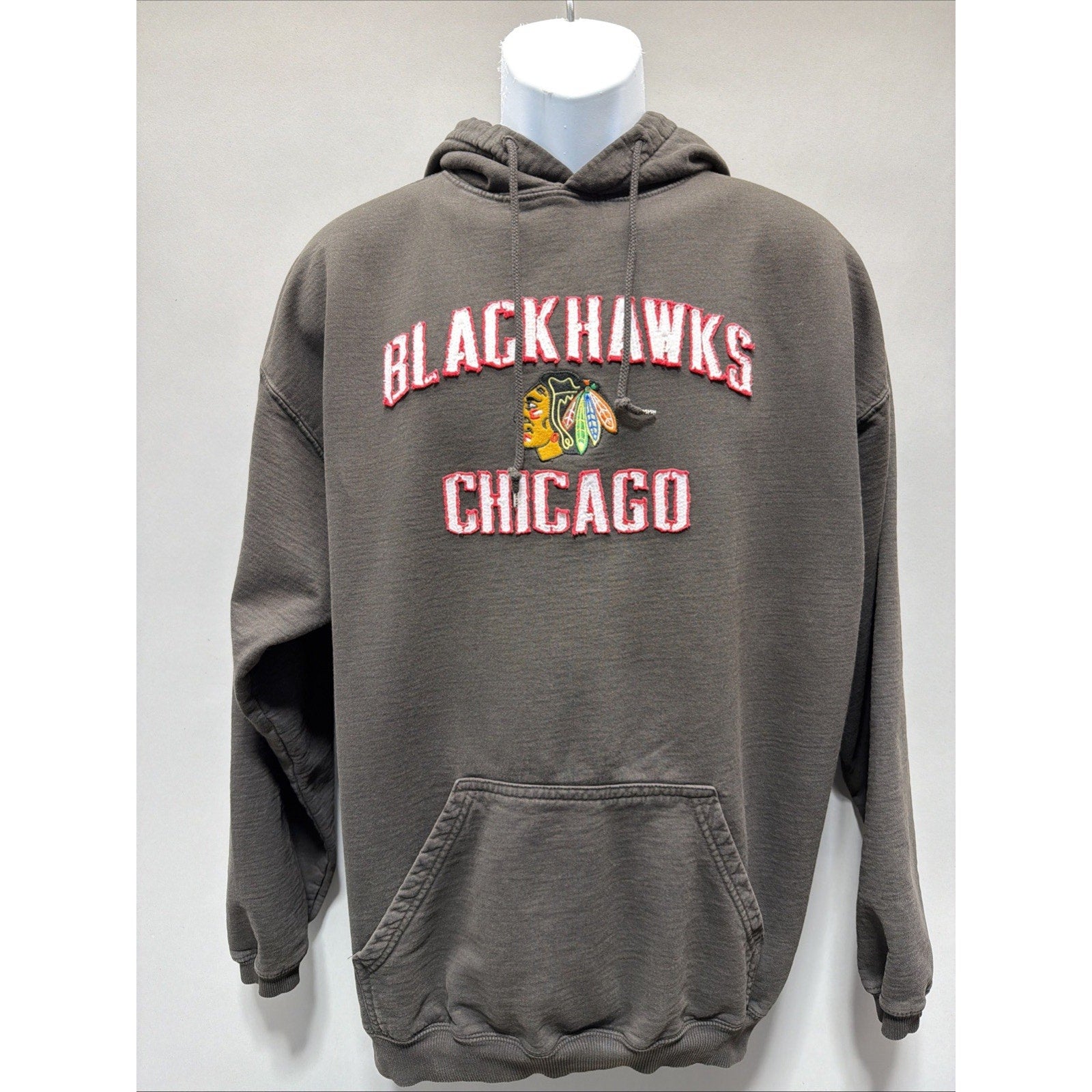 Chicago Blackhawks Men Large Brown NHL Hockey Pullover Embroidered Fleece Hoodie