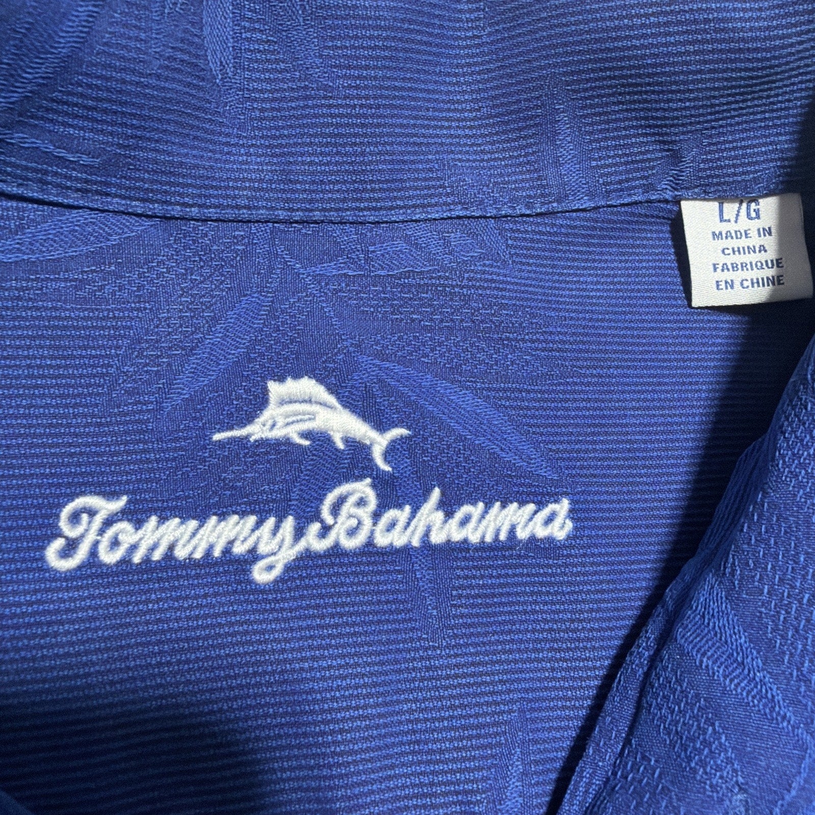 Arizona Wildcats Tommy Bahama NCAA Floral Embroidered 100% Silk L Button Up