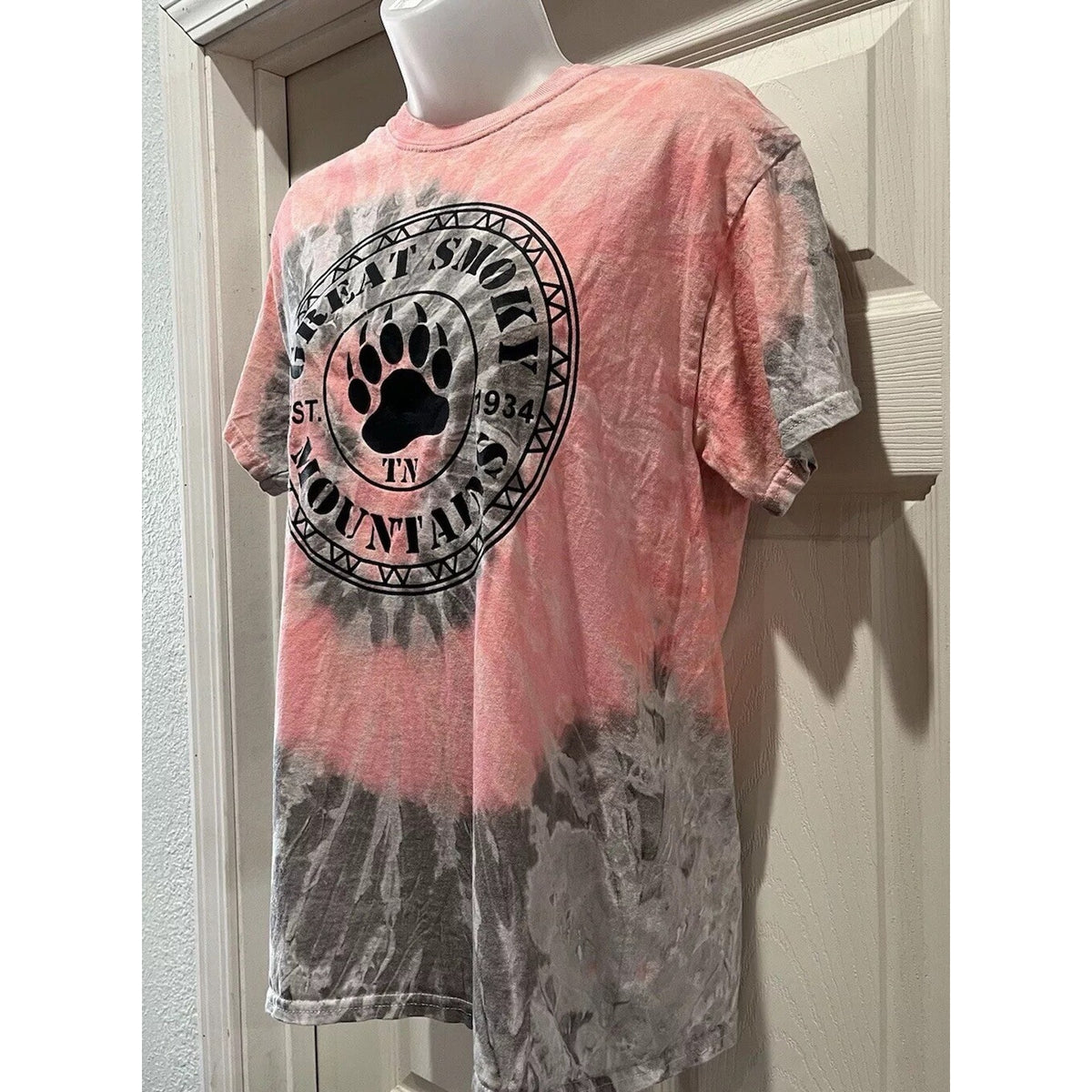 Great Smoky Mountains Gatlinberg Pigeon Forge T Shirt Unisex Size Medium Tie-Dye
