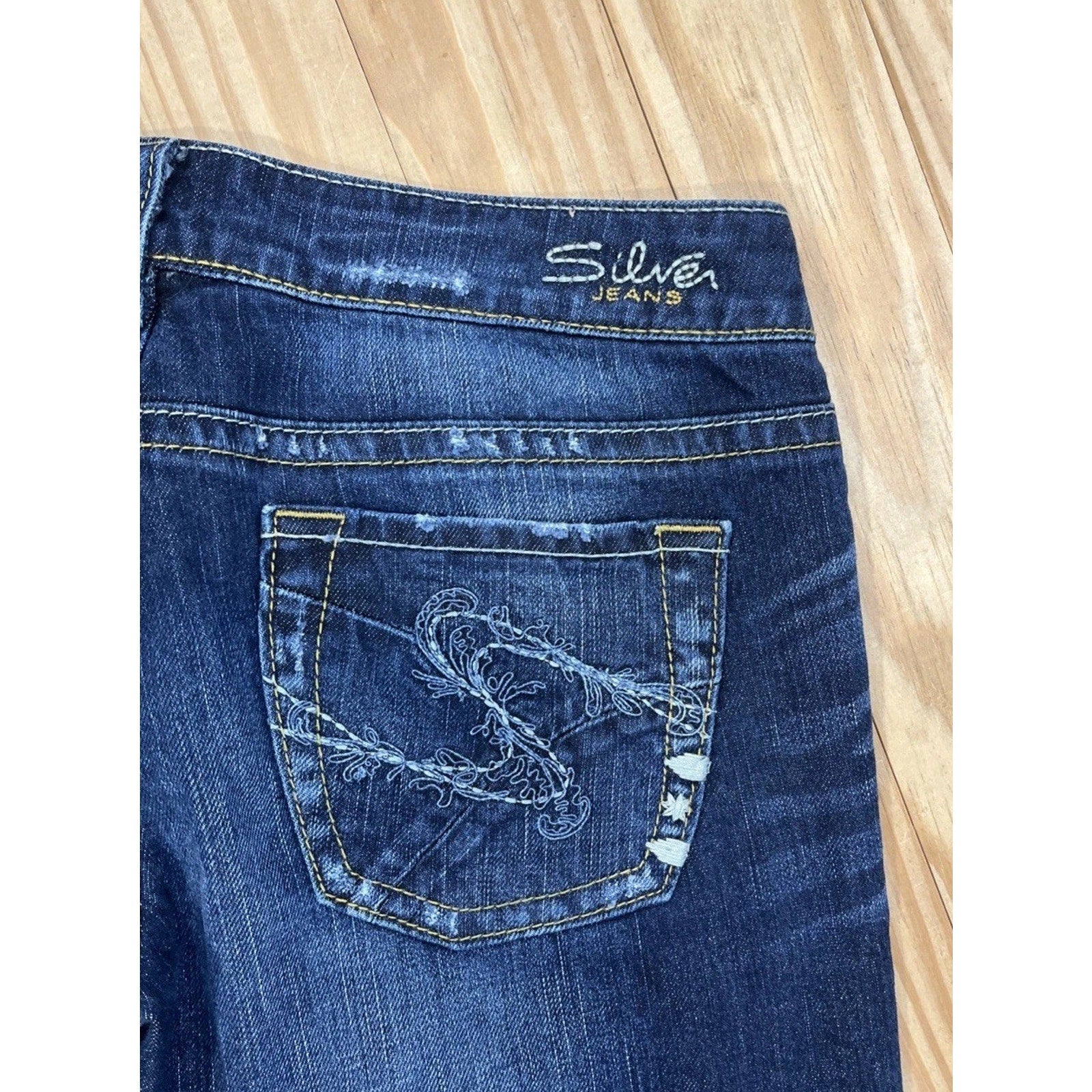 Silver Jeans Women's Sz 29x30 Tuesday Low Rise Boot Cut