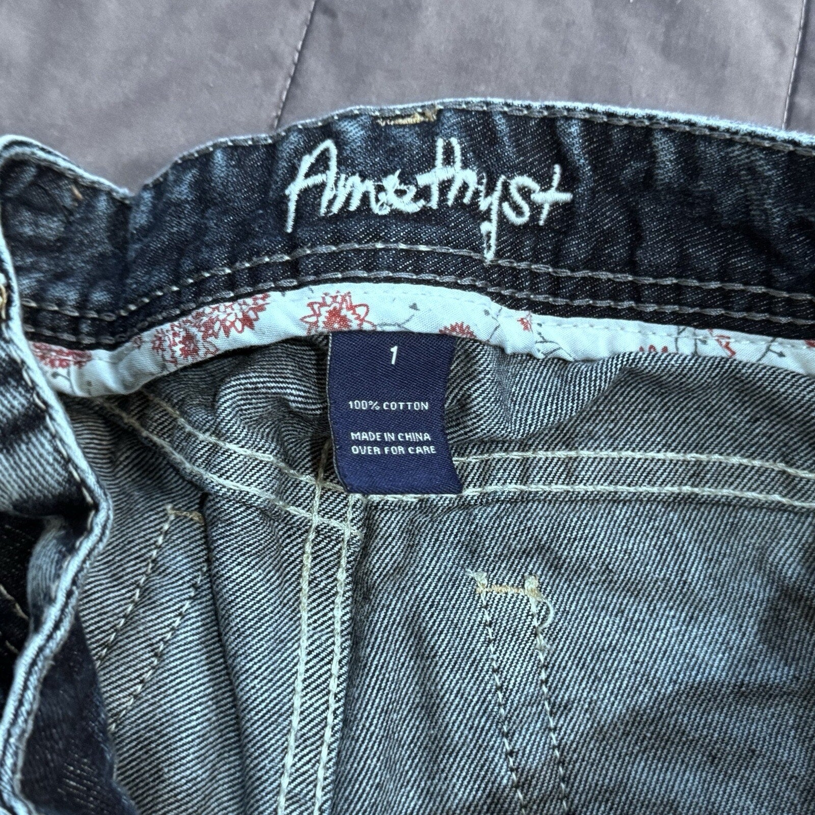 AMETHYST Women's / Jr's Sz 1 Denim Shorts - EXCELLENT CONDITION