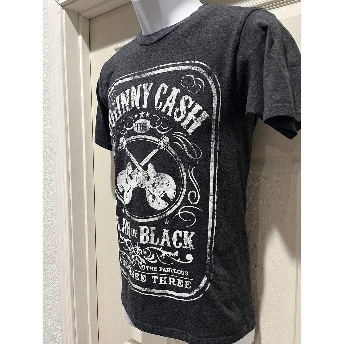 Johnny Cash T Shirt Mens Small Black Short Sleeve Crewneck Man In Black Graphic