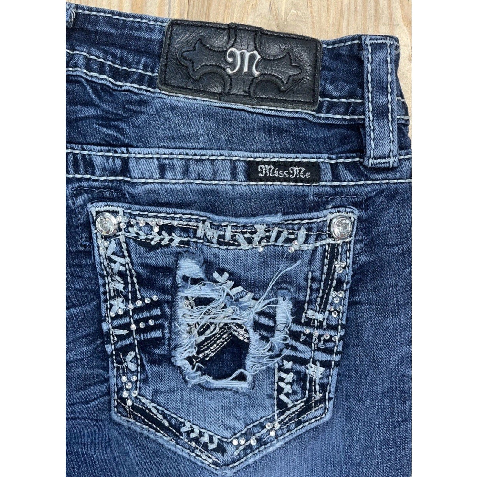 Miss Me Jeans Womens 26x30 Blue Classic Skinny Mid Rise Logo Embroidered