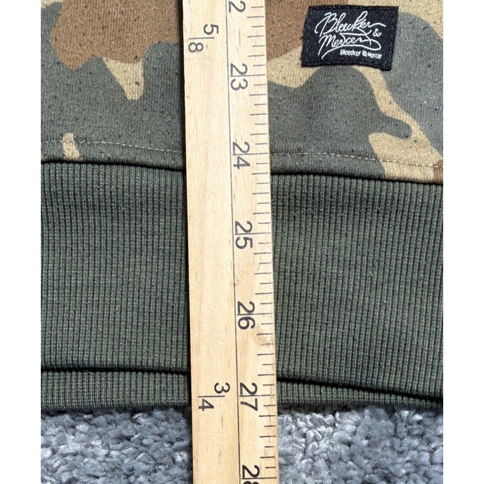 Bleecker & Mercer Camo Style Street wear Sweatshirt Size Medium