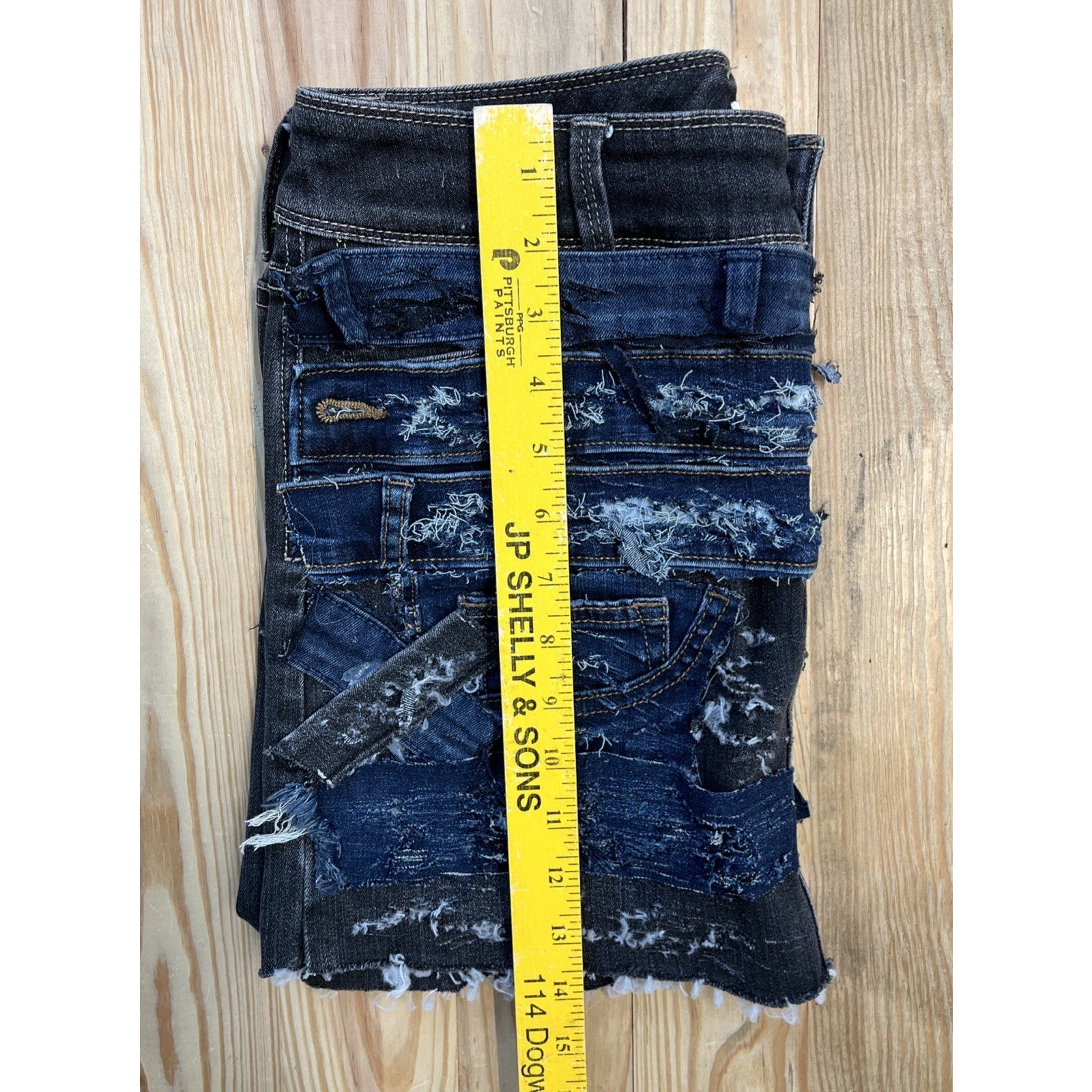 White House Black Market Patchwork Frayed Denim Open Your Heart Skirt Size 6