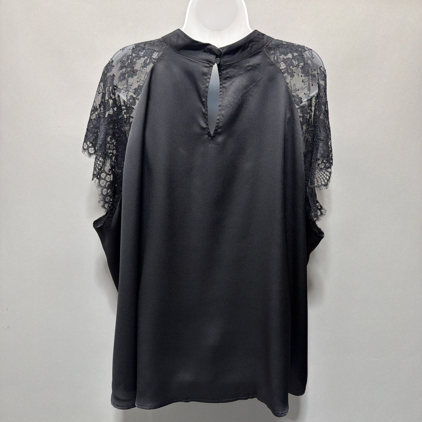 New Maurices Top Blouse Womens Plus Size 4X Black Lace Short Sleeve Lightweight