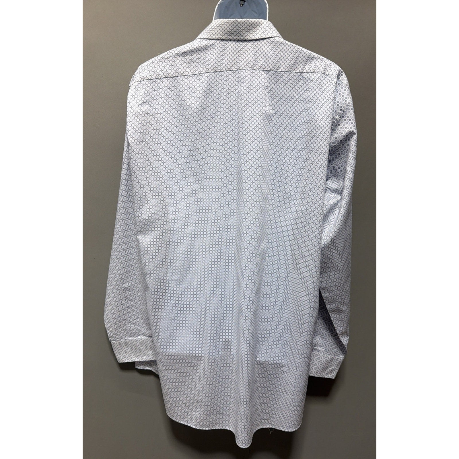 Men's Shaquille O’Neal long sleeve button down shirt Cooling Size XL Tall