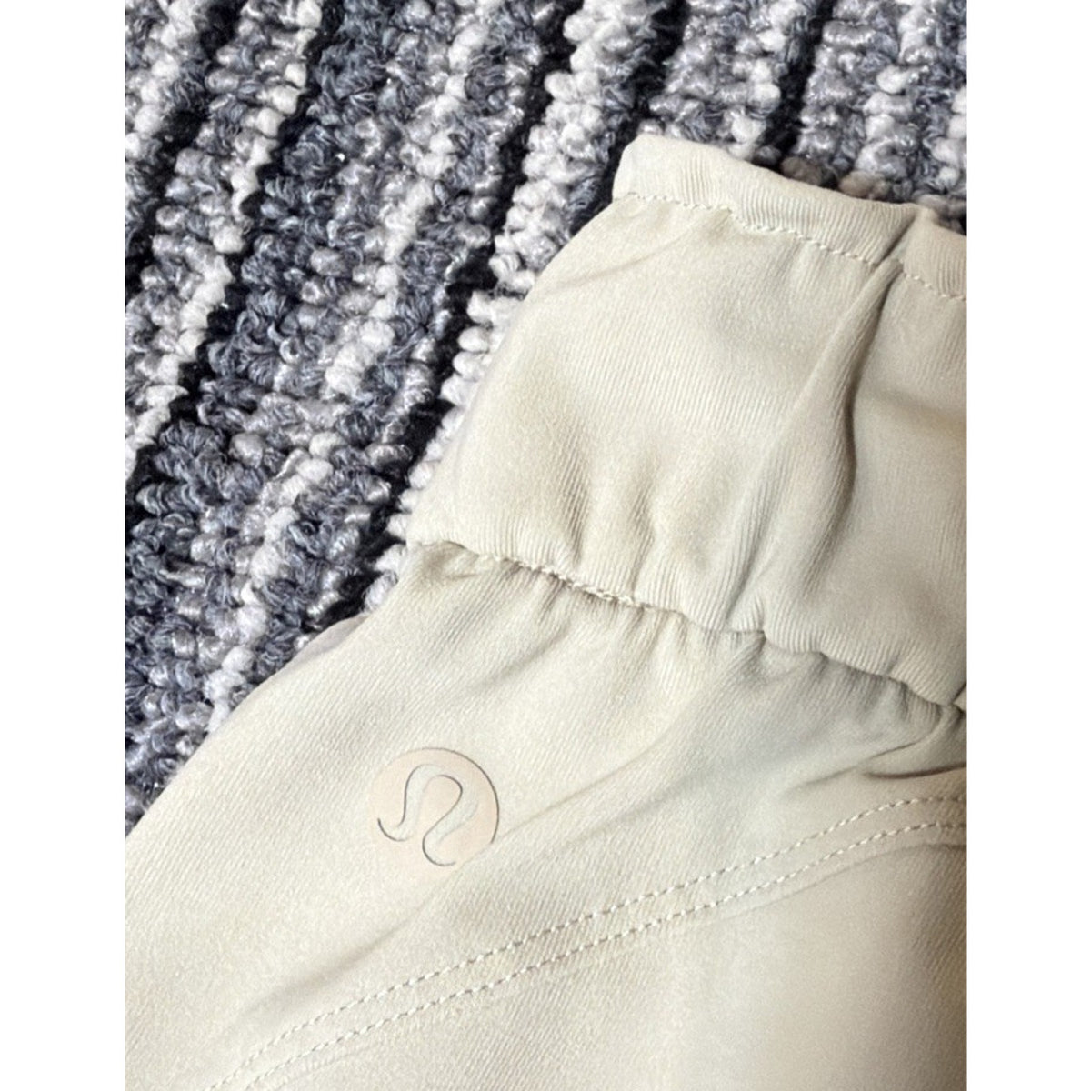 Lululemon Luxtreme High-Rise Tapered Leg Active Athletic Yoga Jogger Pants