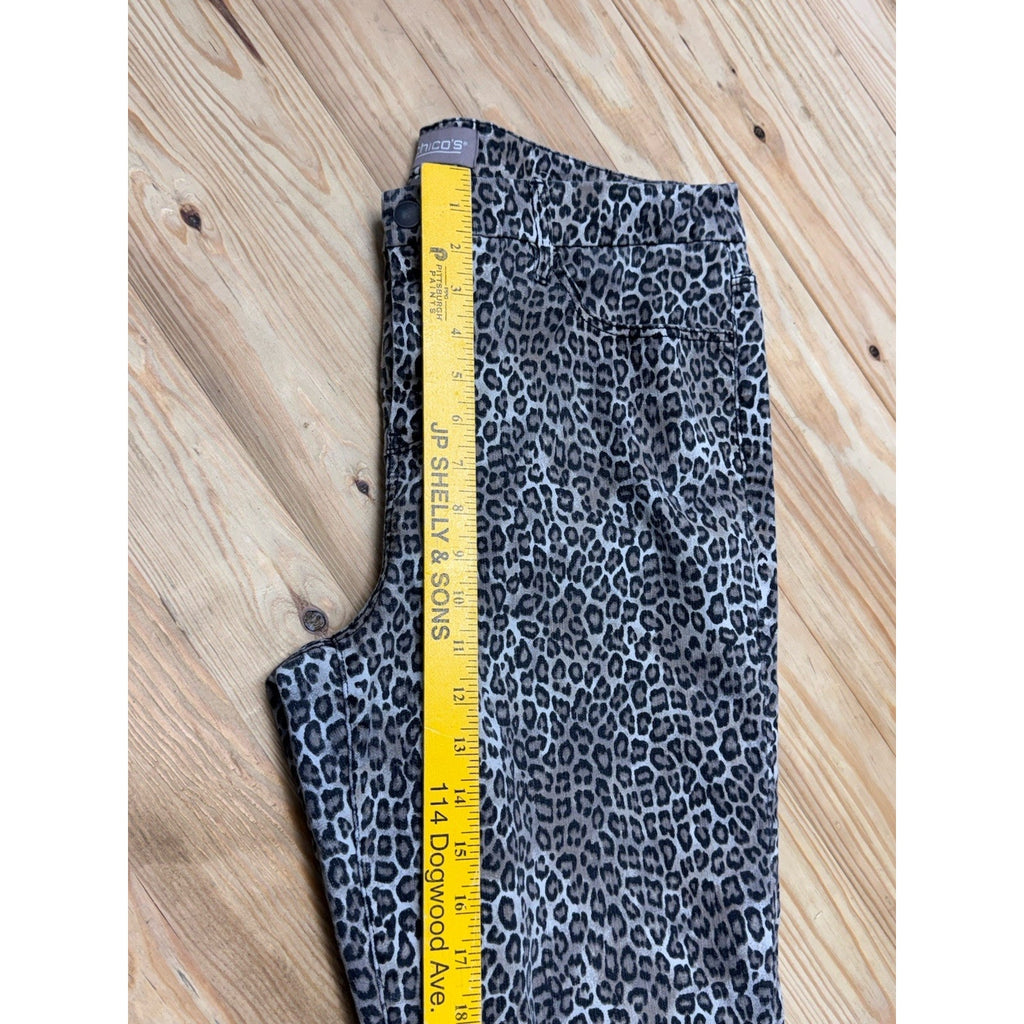 Chicos Sz 2 US L 12 Cheetah Spots Girlfriend Ankle Jeans Animal Print Stretch