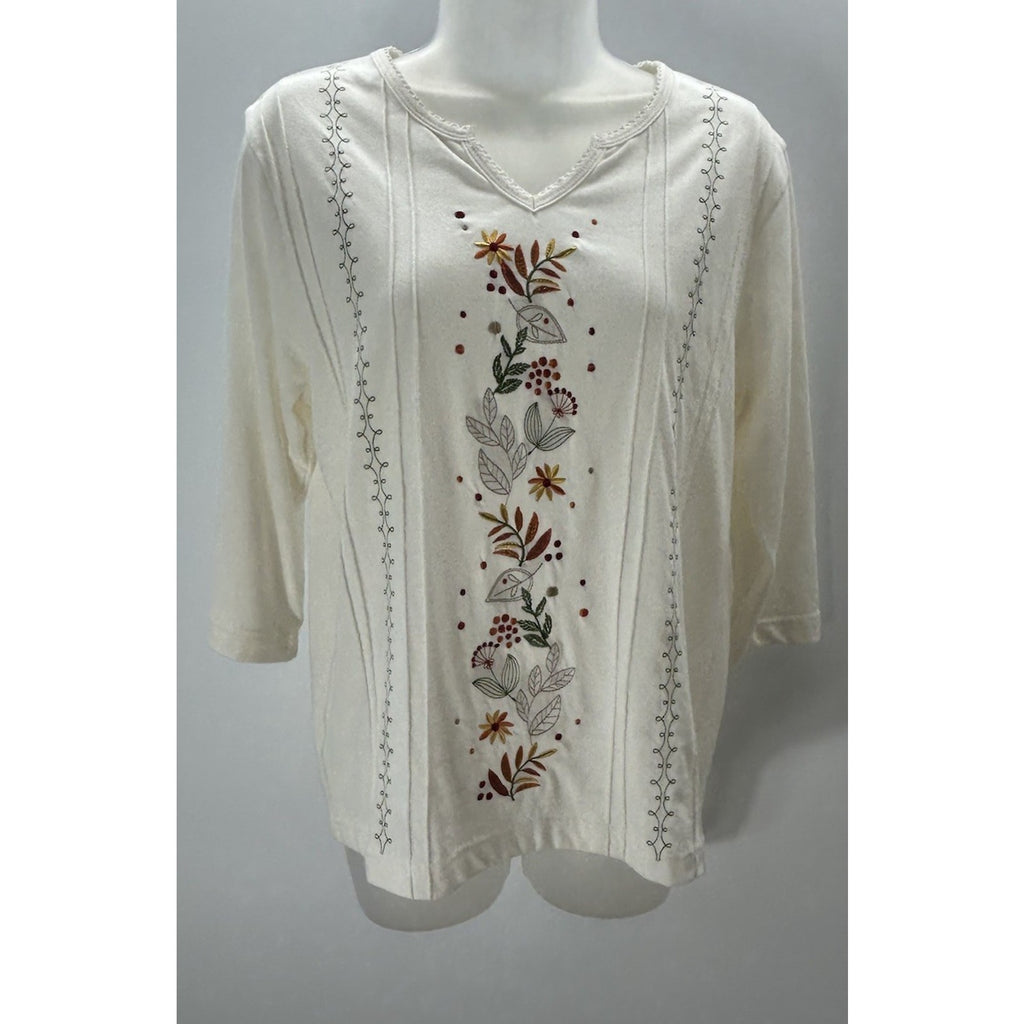 Shenanigans women's white floral embroidered short sleeve top size S