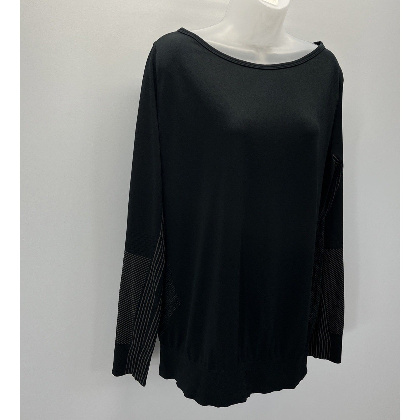 Nike Womens Dri Fit Running Reflective Long Sleeve Black Shirt Size XL