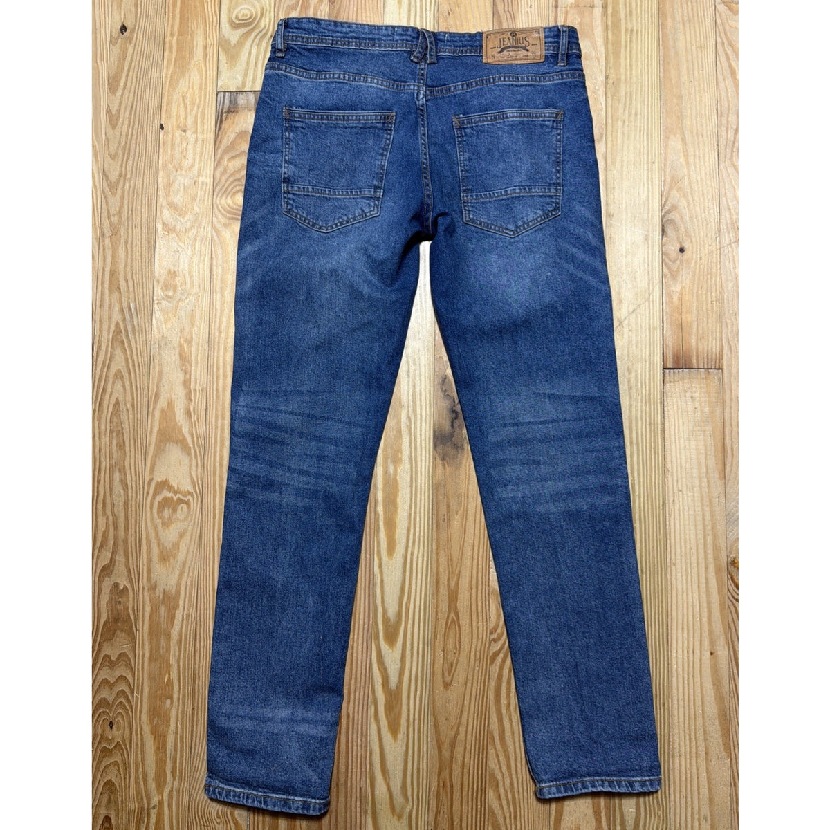 Akademiks Jeanius Men's Jeans Distressed Straight Leg Denim Sizes 34x32 Stretch