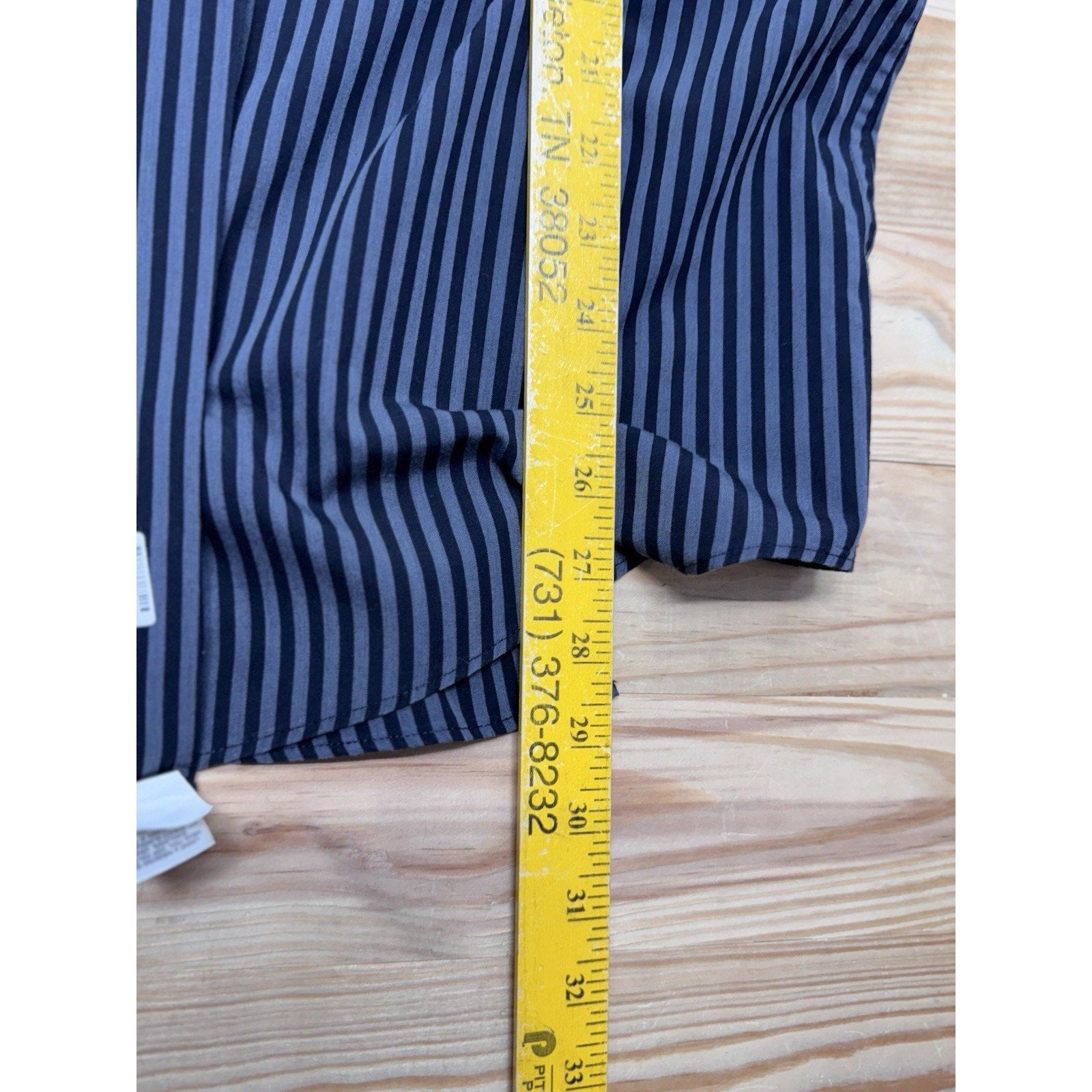 Covington Modern Fit Dress Shirt Men's 17-17.5 34/35 Black Pinstripe Stain Free