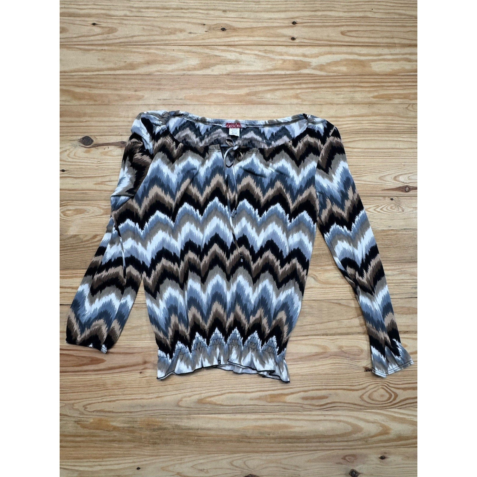 Carol Rose Blue Brown Chevron Keyhole Flounce 3/4 Sleeve Women’s Size M