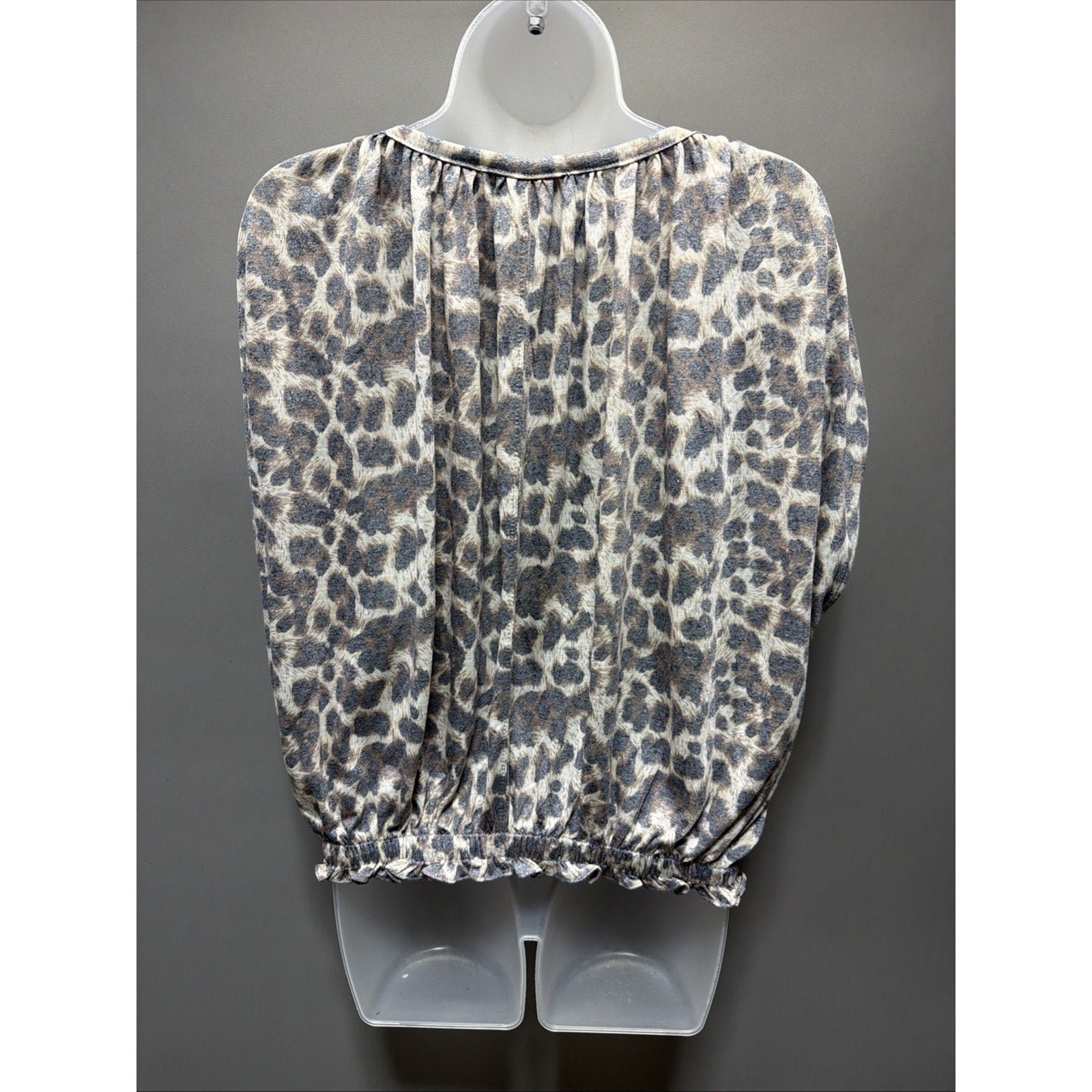 Oli & Hali Ruched Leopard Print Short Sleeve Top Blouse Shirt Size Small