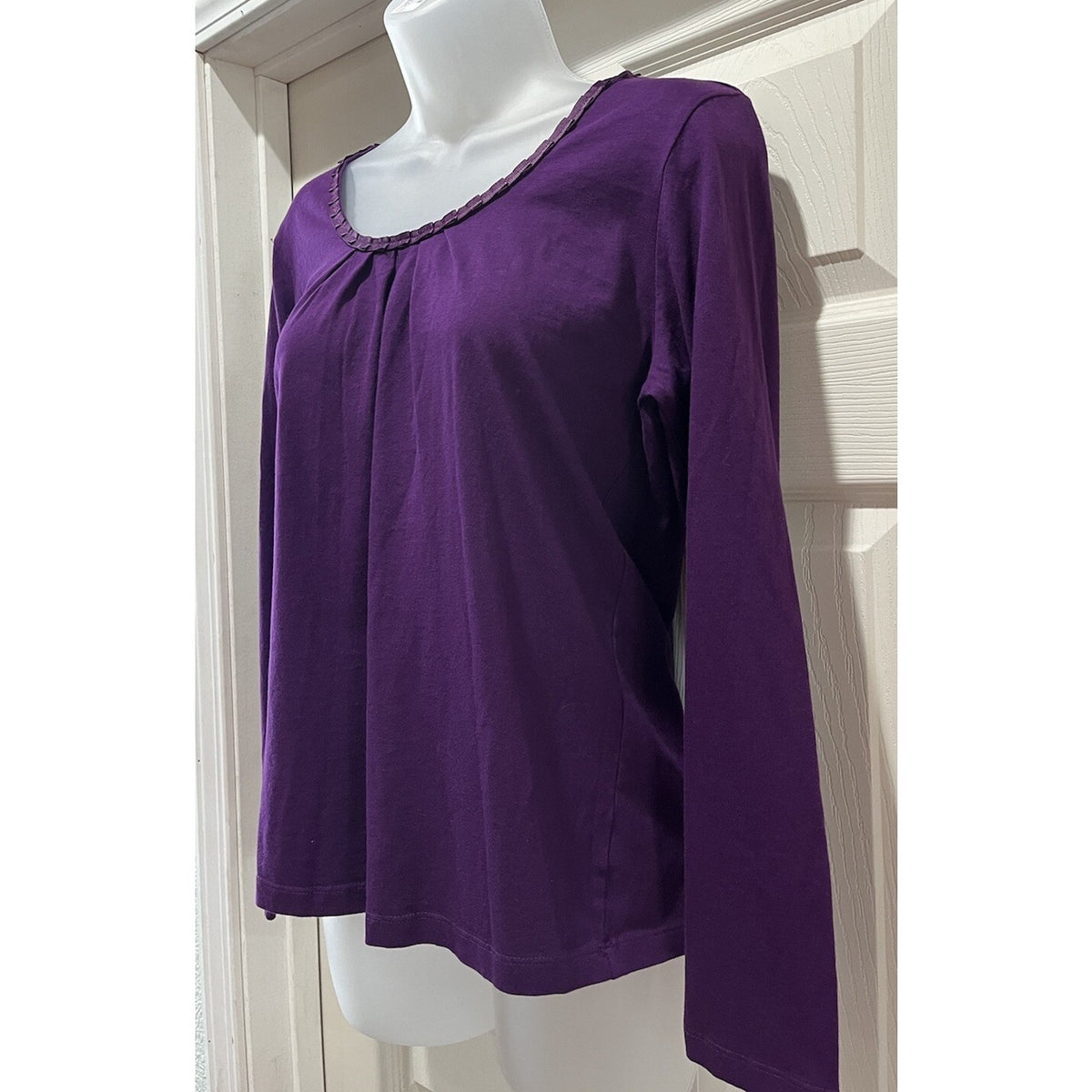 St Johns Bay Womens Purple Solid Long Sleeve Shirt Size Small Pleated Collar