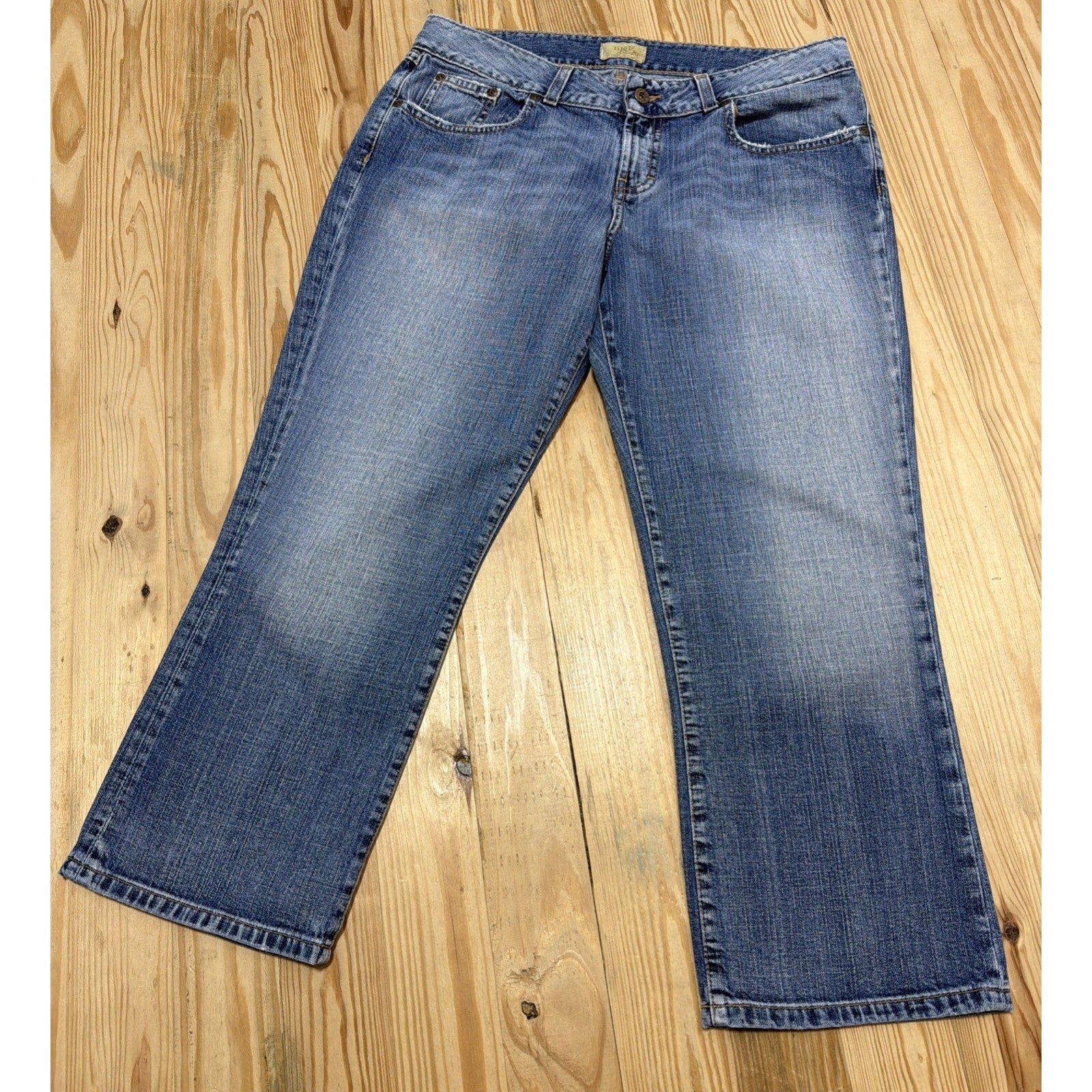 VTG Y2K Buckle BKE Denim Cropped Capri Light Wash Jeans Size 34x25 Low Rise