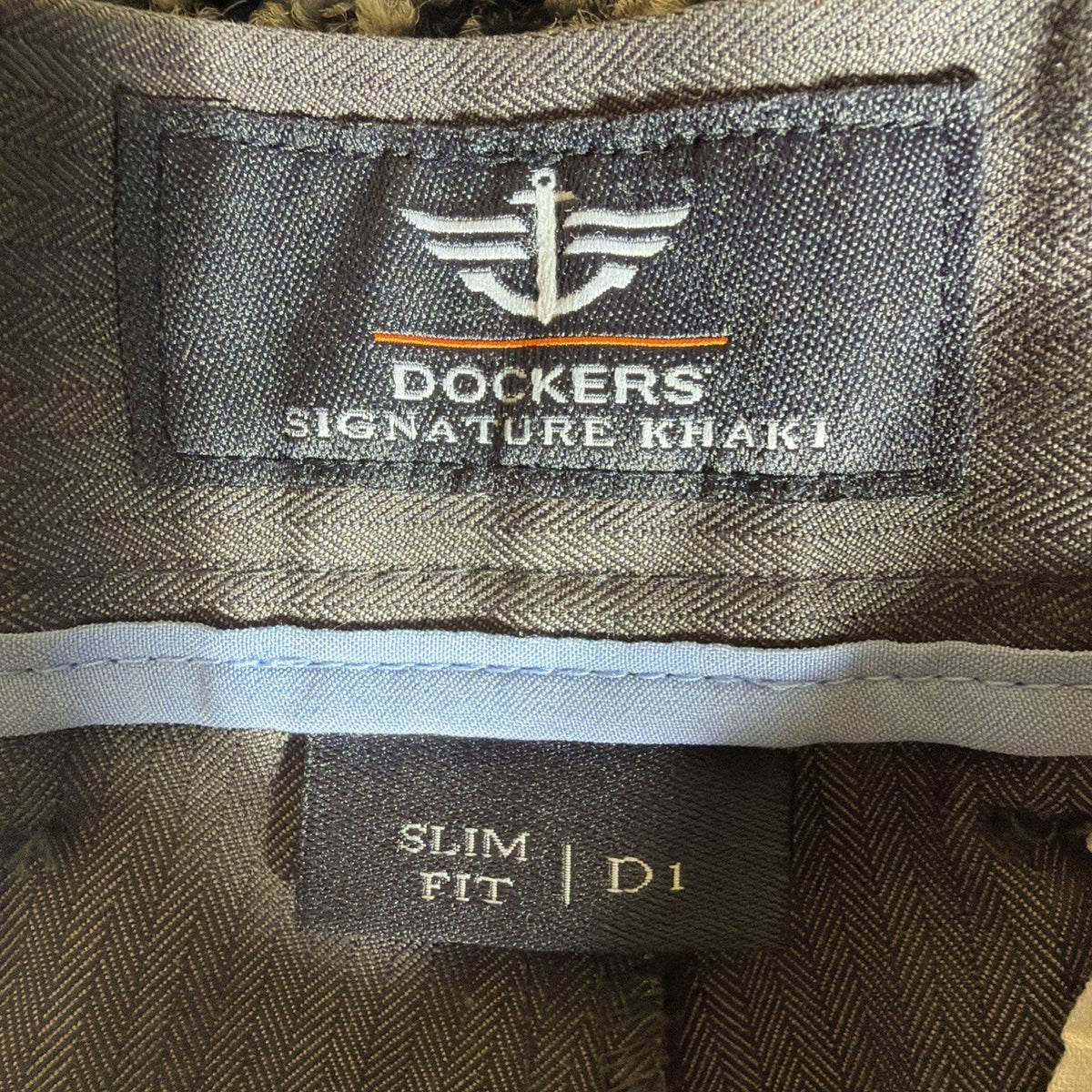 MENS DOCKERS SIGNATURE KHAKI SLIM FIT FLAT FRONT PANTS STRIPED 30x32