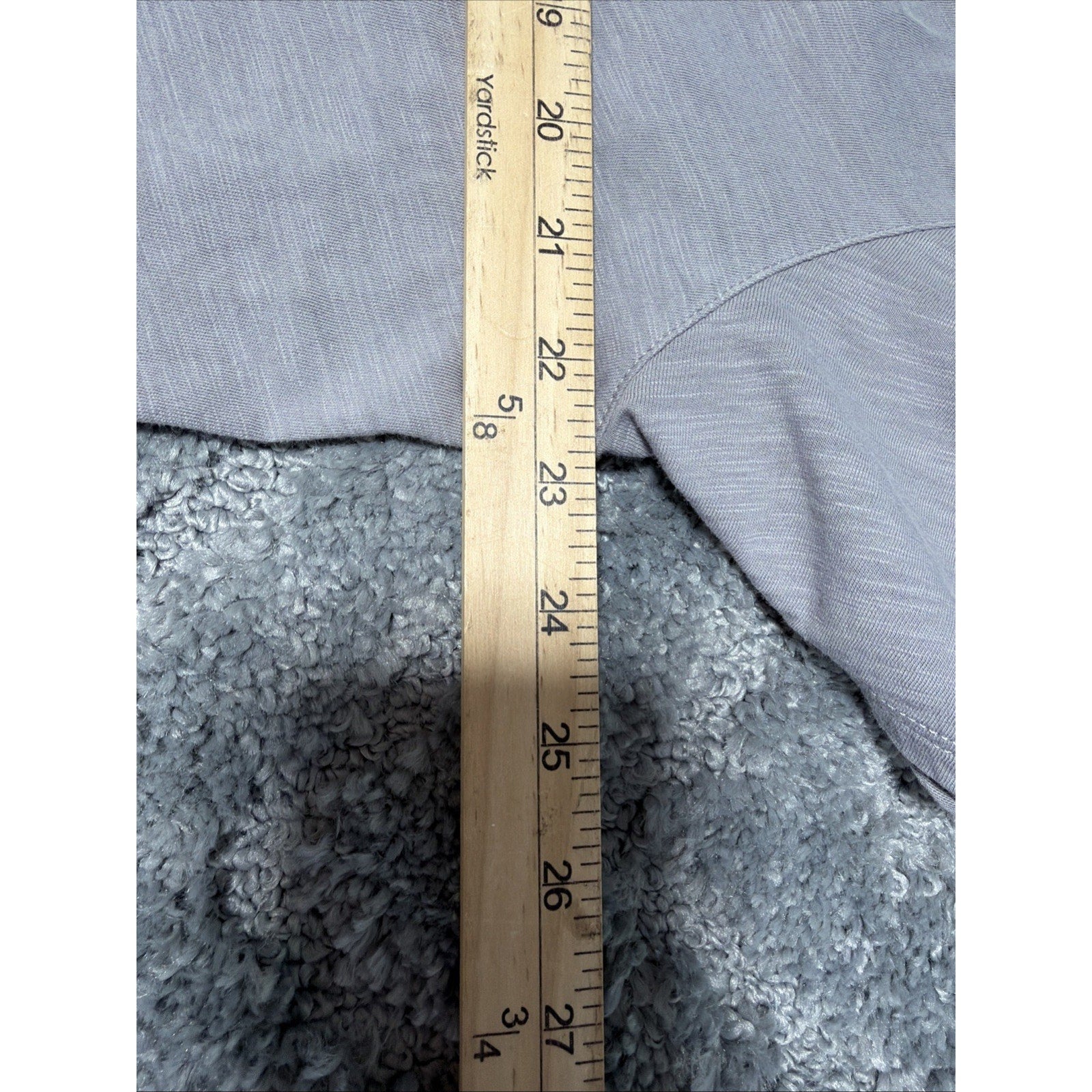 EUC XL Men's john Varvatos Miles Light Gray V Neck T-Shirt