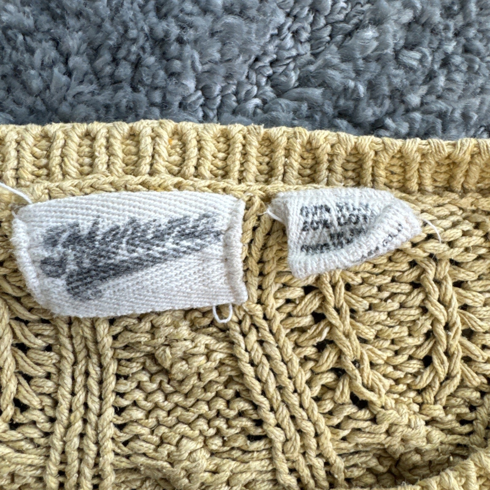 Merona Vintage Silk Cotton Yellow V-Neck Cable Knit Sweater Women’s Size Large