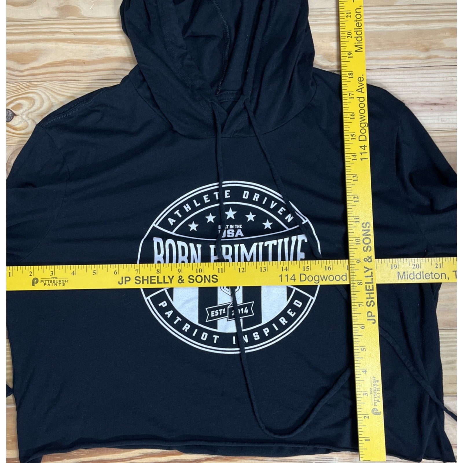 Born Primetime Women’s Black Cropped T Shirt Hoodie Size Large