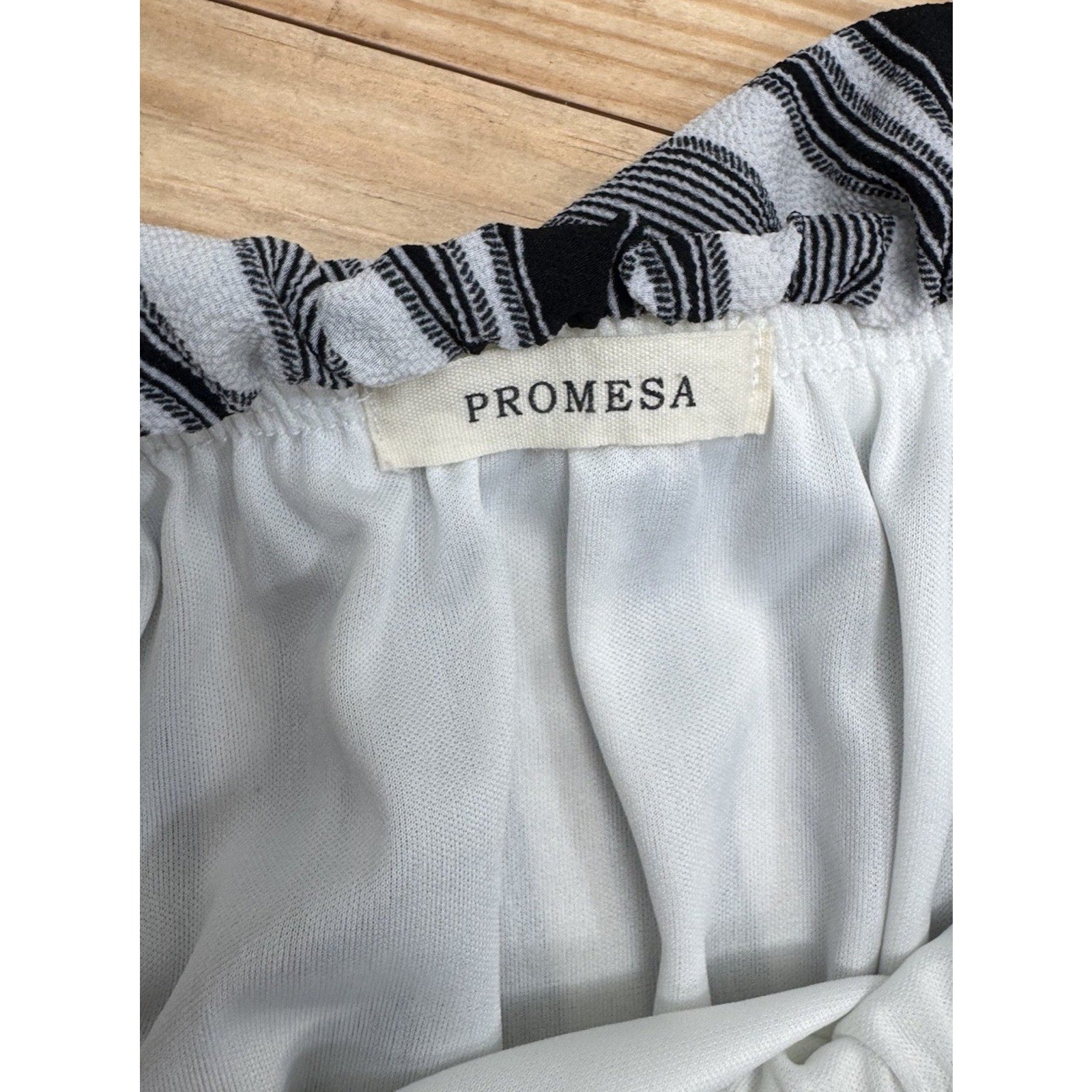 PROMESA Black And White Striped Sleeveless Wide Leg Jumpsuit Women’s Size Small