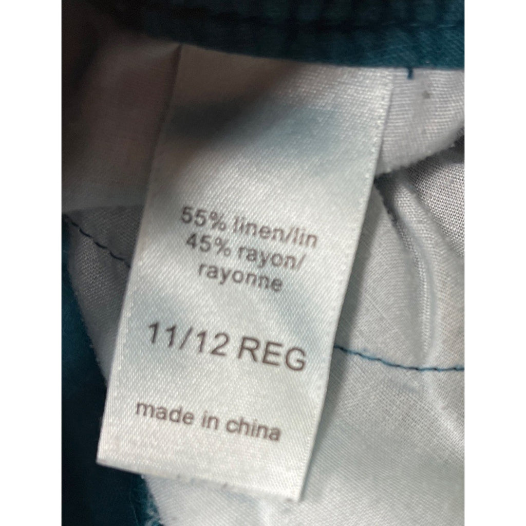 Maurice’s cuffed leg Linen Blend shorts size 11/12 regular