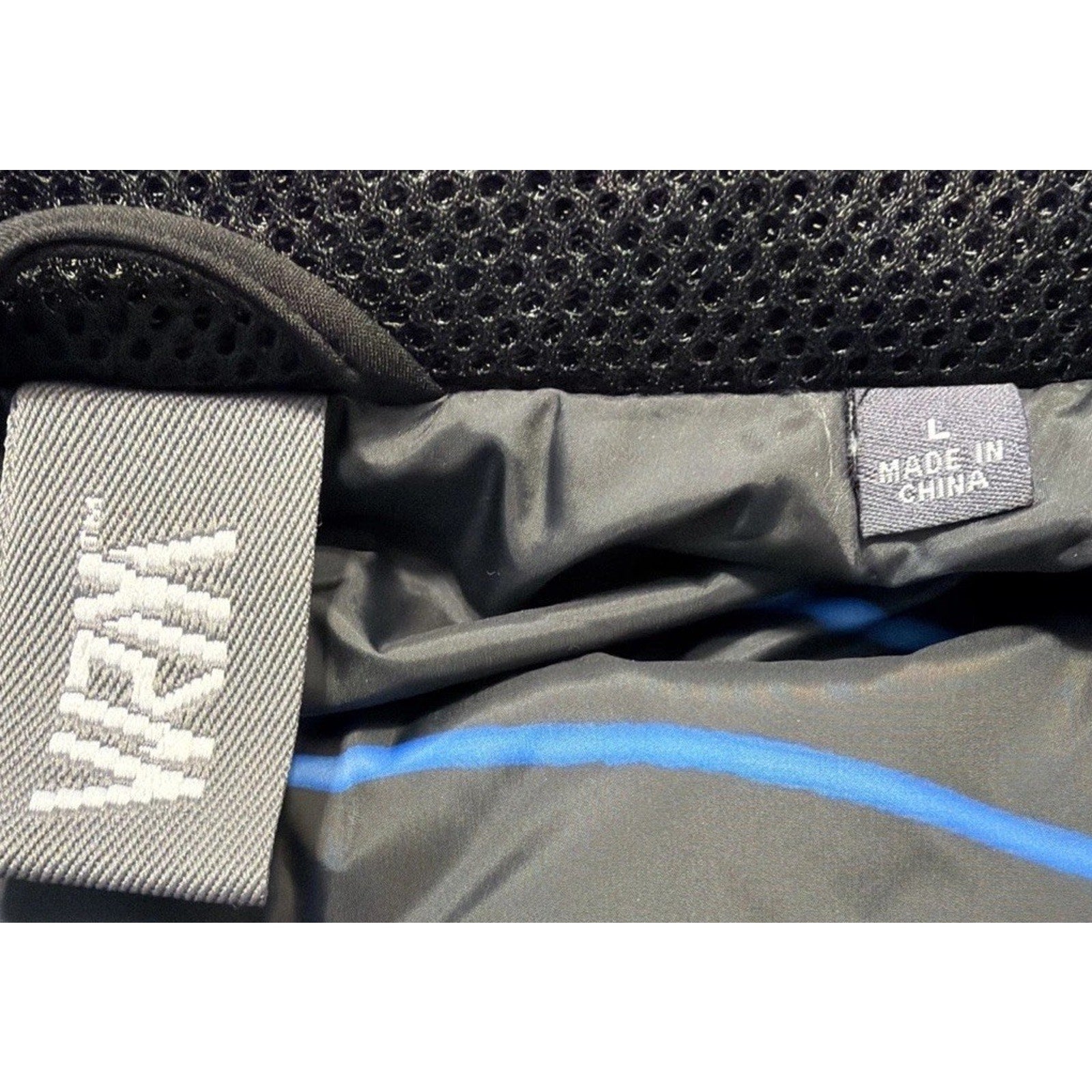 New VRY WRM Winter Jacket Coat Parka Hooded Black Blue L Large #F64305 MSRP $325