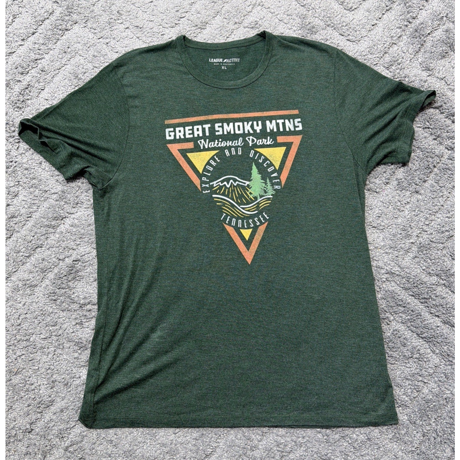 League Active Great Smokey Mountains Scene Short Sleeve T Shirt Green Adult XL