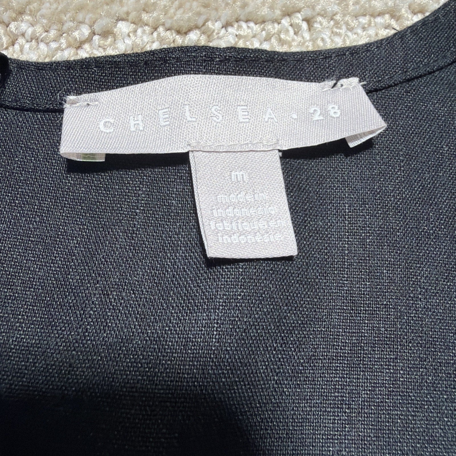 Chelsea 28 Nordstrom womens black Linen Puff shoulder Romper size M NWT Stretch