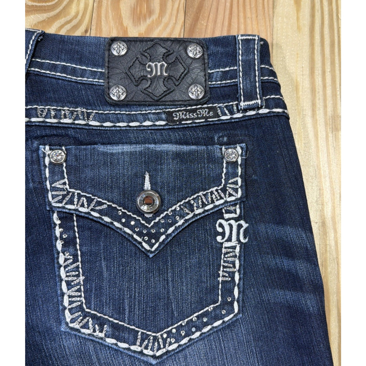 Miss Me Women's Thick Stitch Sequin Easy Boot Cut Jeans JE8035ER NWOT Size 29