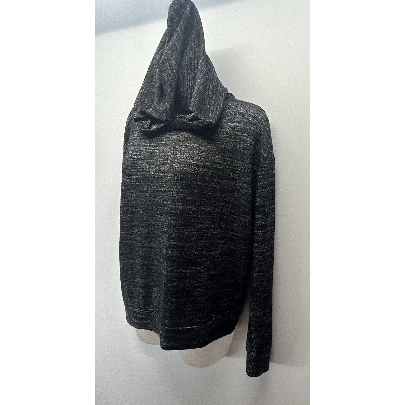 GAP Black-Gray Lightweight Hoodie Crewneck Long-Slv Stretchy Small New With Tags