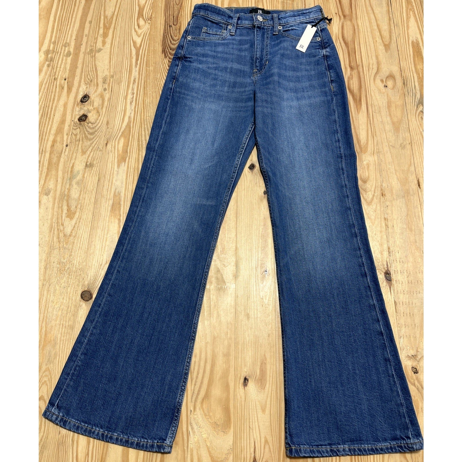 NWT Banana Republic High Rise Relaxed Flare Jeans, Women’s Stretch Size 25 P