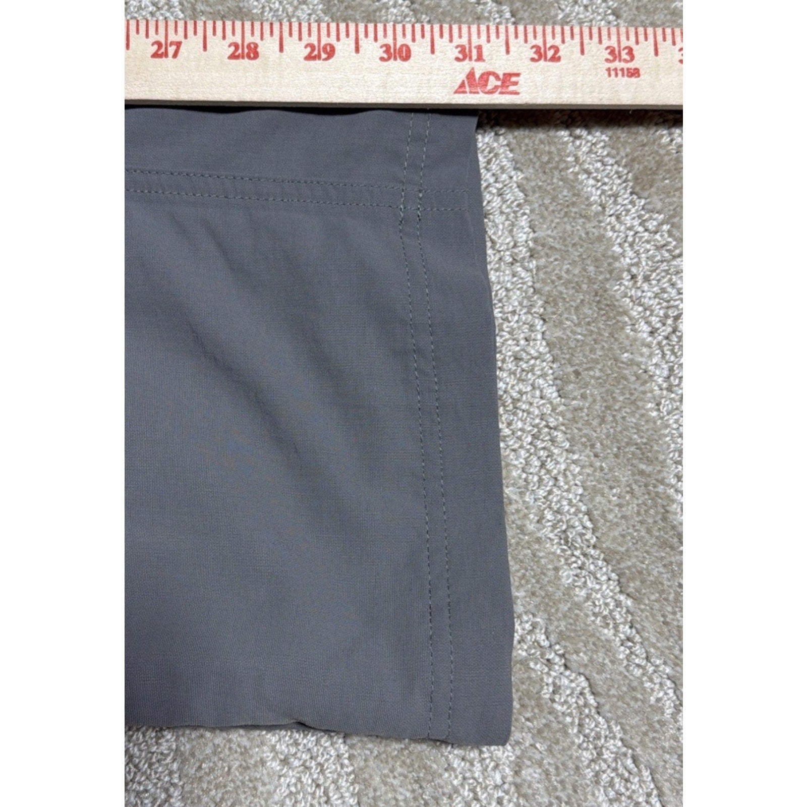 The North Face Hiking Pants Convertible Zip Off Shorts Gray Women's 8 Excellent