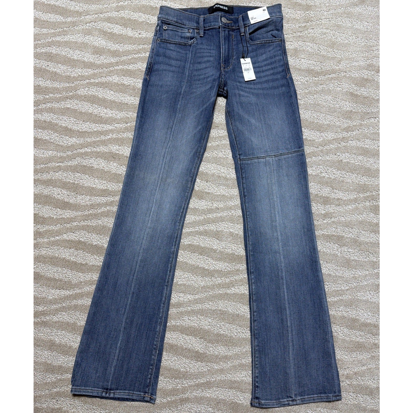 Express Mid Rise Boot Stretch Women's Bootcut Jeans Size 4 Reg NWT 28x31
