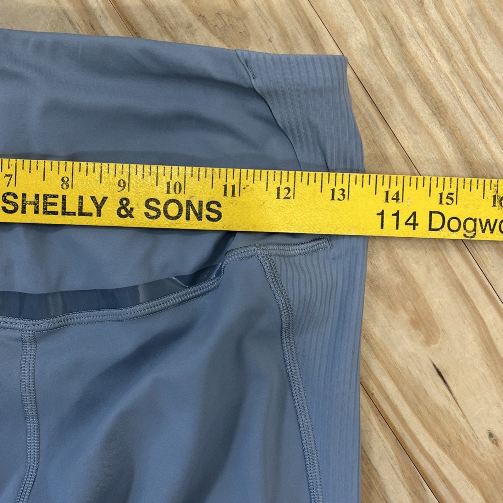 Lululemon Gloss Trim Run SHR Tight 28” *Nulux Size 6 Rhino Grey