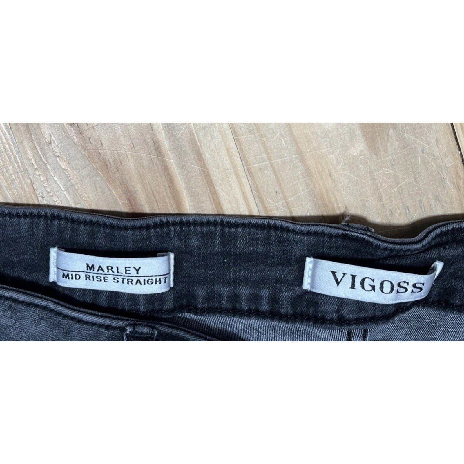 Vigoss Marley Straight mid rise denim Jean women’s size 16 33x28