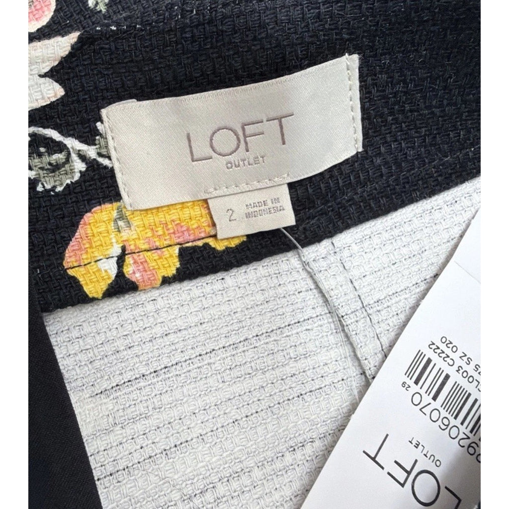NWT Loft Outlet Women's Size 2 Short Skirt Black with Floral Design