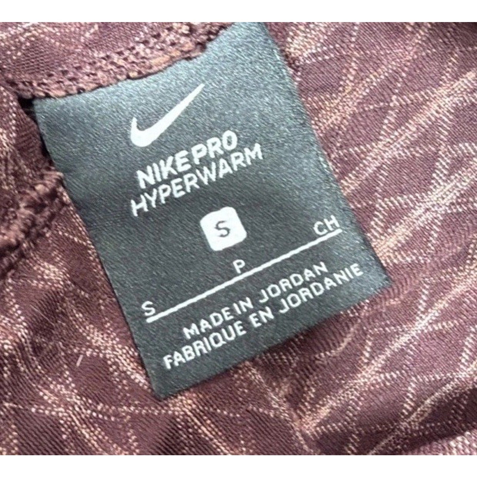 Nike Pro Hyperwarm Top Long Sleeve Quilted Training Roll Neck Pullover Red S