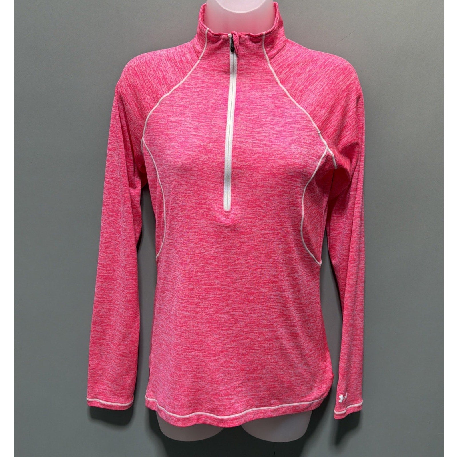 Under Armour Women's Semi Fitted Pink HeatGear Long Sleeve 1/2 Zip Pullover Sz S